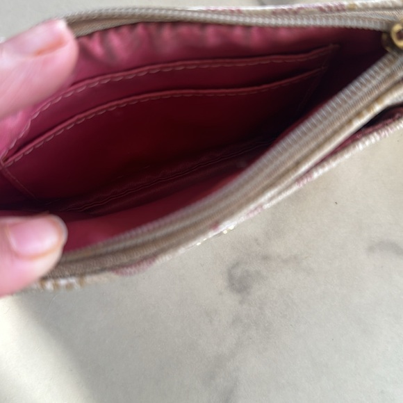 Coach wristlet. - Picture 6 of 6